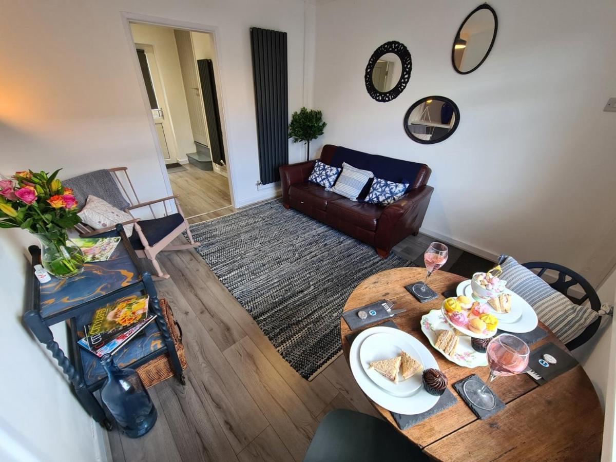 The Nook Villa Lichfield Eksteriør bilde